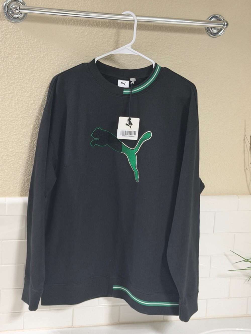 Puma Sweatshirt . NEW with tags . Men’s size Medium